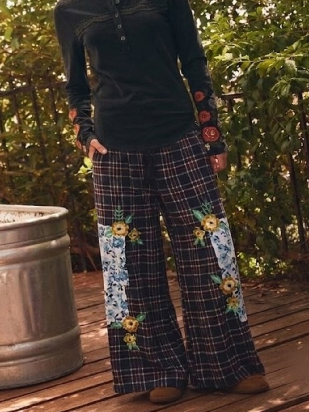 P5-1002 Wide-Leg Plaid Pants with Floral Patchwork -Blue
